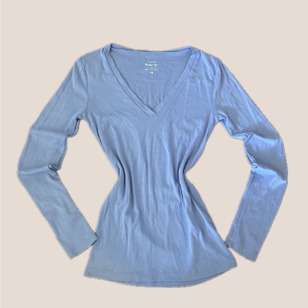 J. Crew Perfect Fit Periwinkle Sky Blue Long Sleeve V-Neck Tee T - Shirt